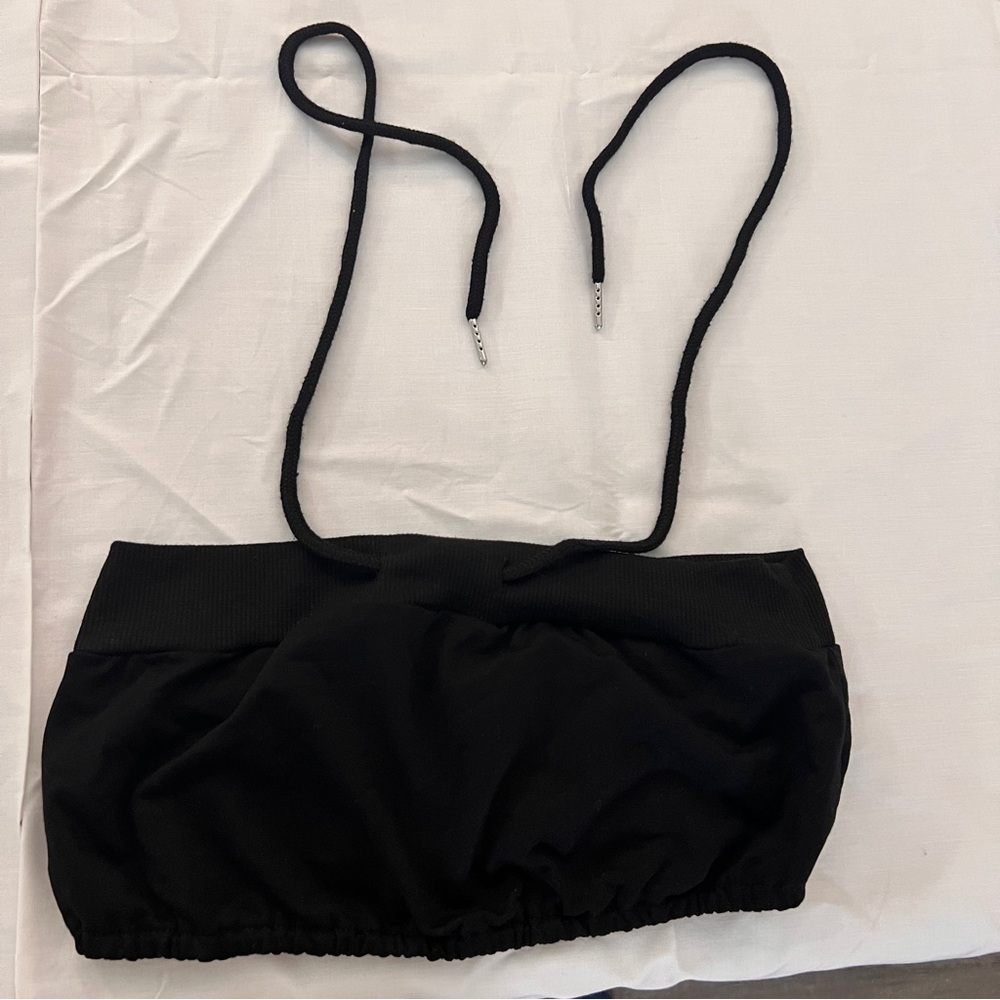 Shein women’s sport top one size NWOT